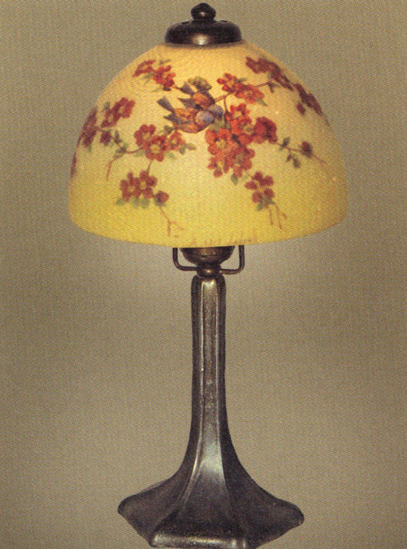 Handel Lamp with Two Sparrows Handel Lamp with Two Sparrows