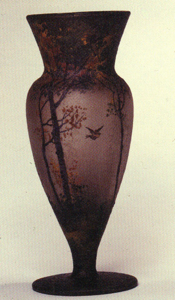 4216 – Handel Vase with Flying Duck