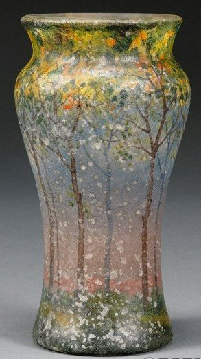 4220 – Handel Vase with Snow and Trees