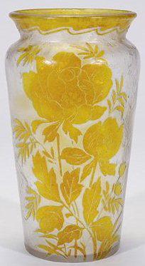 4242 – Handel Vase with Blooming Yellow Roses